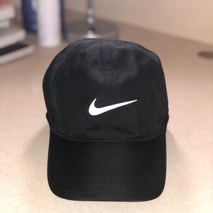 NEVER WORN WOMENS NIKE DRI-FIT HAT